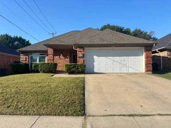 8728 Elbe Trl, Fort Worth, TX 76118