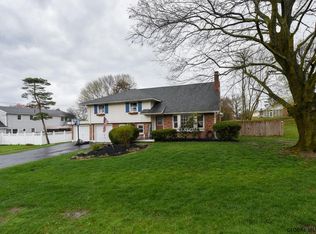 1003 Cheyenne Rd, Glenville, NY 12302