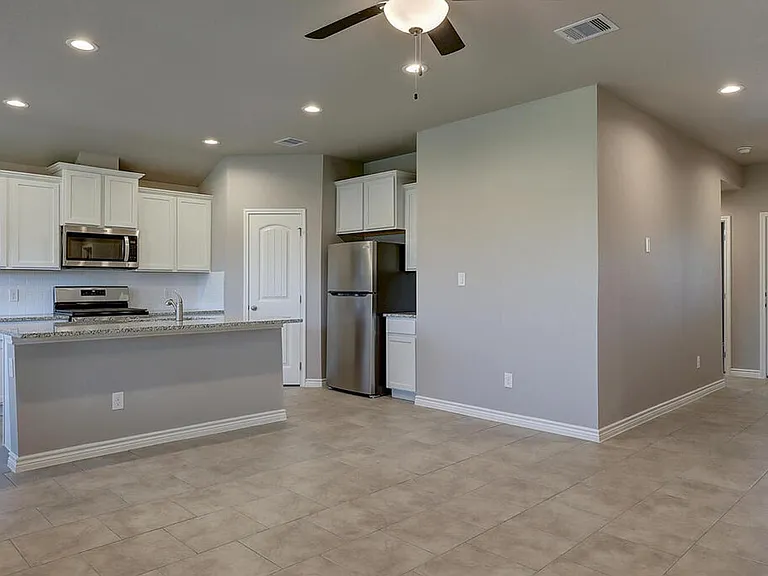 1278 Carnaby — Photo 7