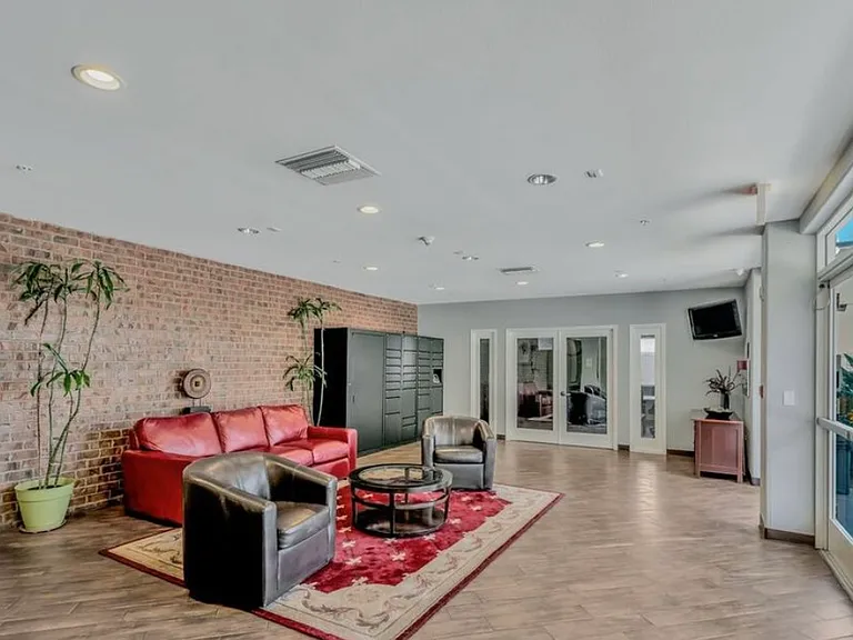 3740 Santa Rosalia Dr #319 — Photo 14