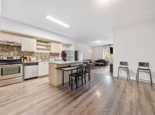 8 Hickory St W #203, Waterloo, ON N2L3H6