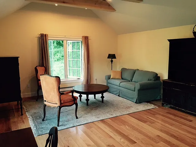 Dale Ln — Photo 3