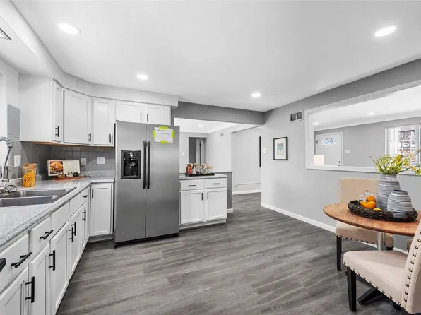 4125 Oreon Ave, Saint Louis, MO 63121