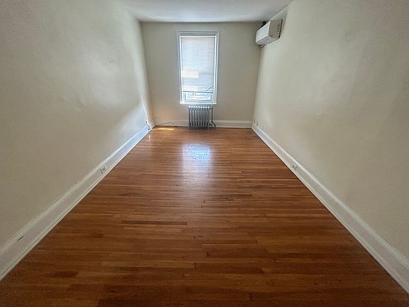 4th image of 4133 Ridge Ave #3