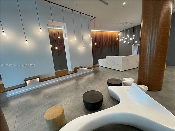 5th image of 350 S Miami Ave #1111