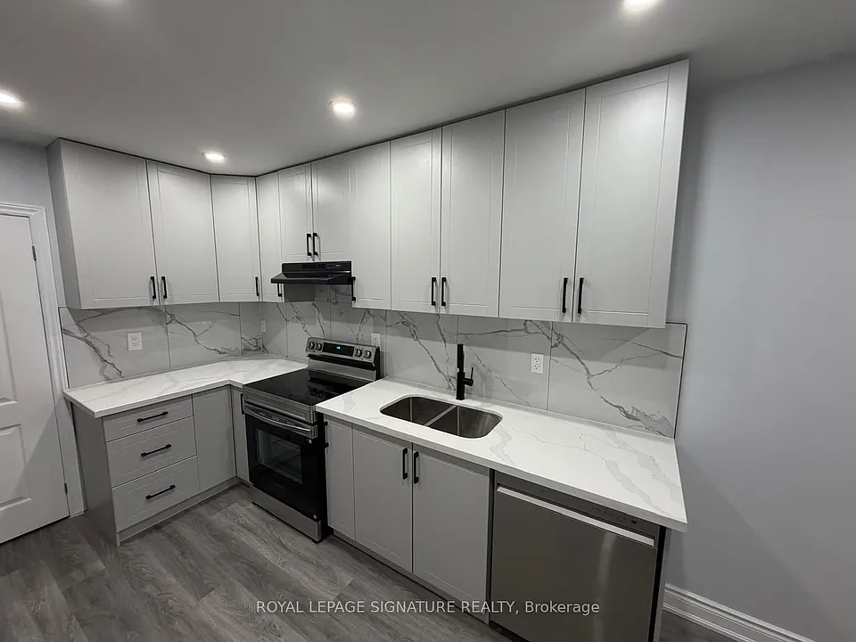 56 Kimbourne Ave #BASEMENT