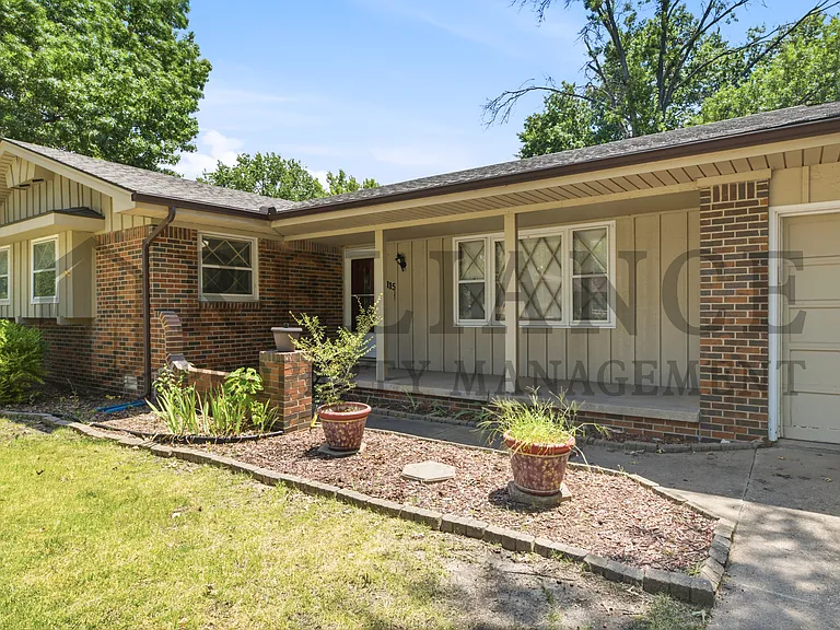 8115 E Mockingbird St — Photo 4