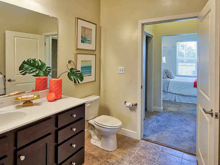 Solace Apartments — Photo 14