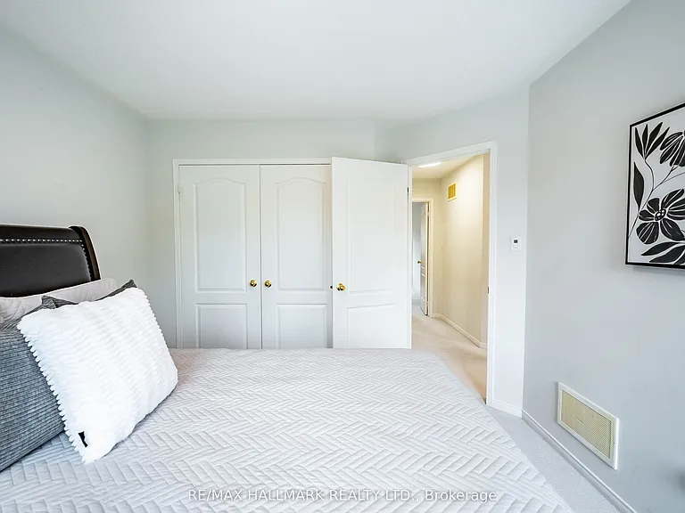 406 Reeves Way Blvd — Photo 29