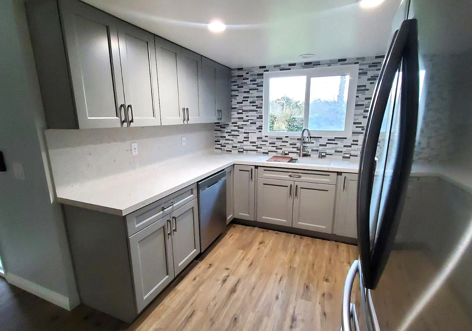 3 bed, 1632 sqft, $5,700 — Photo 3