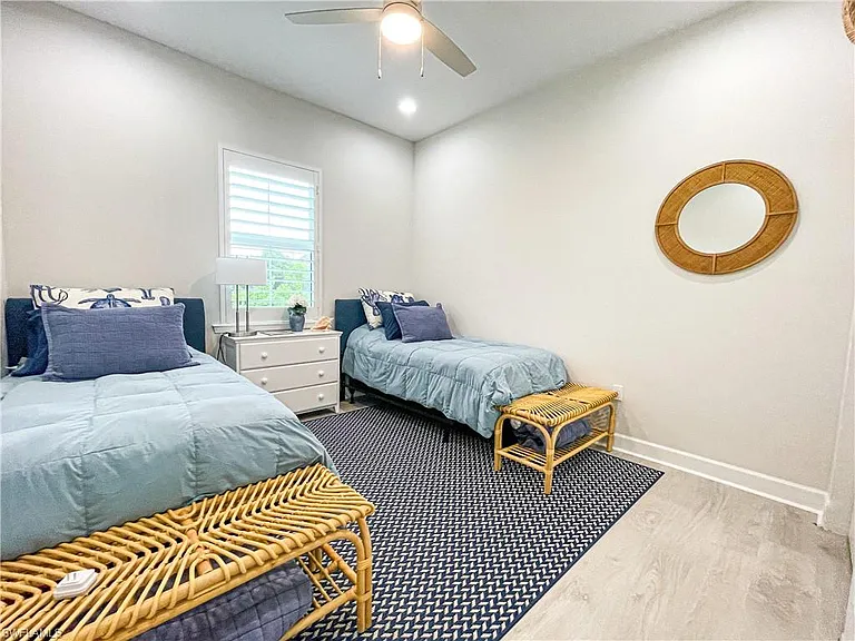 7162 Saona Ct — Photo 16