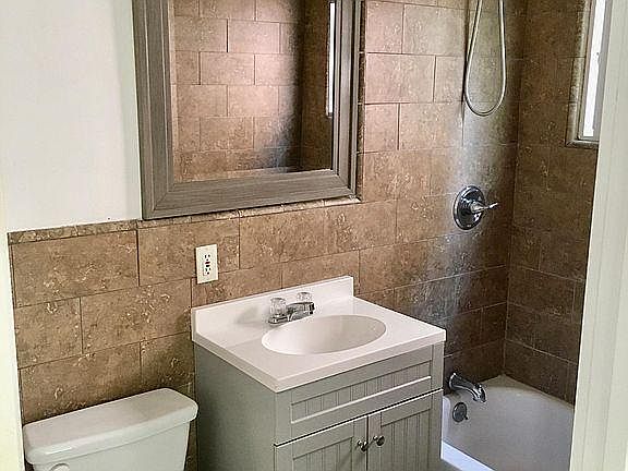2nd image of 1650 Redondo Ave APT 55