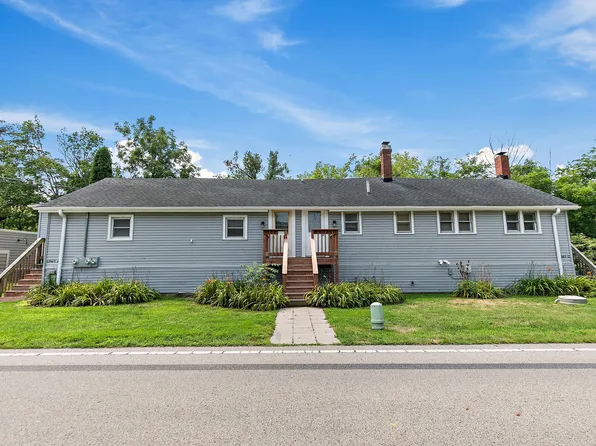 2103 Main St, Spring Grove, IL 60081