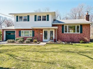 4 Schindler Pl, New Providence, NJ 07974