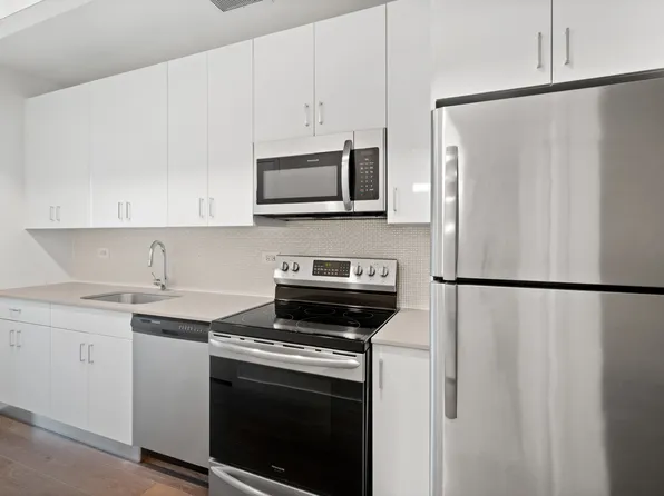 28-18 Steinway Street image 9 of 15