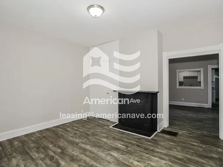 173702_005_living_room_13867873.jpg