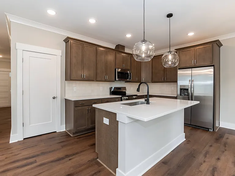 816 N Taylor St — Photo 8