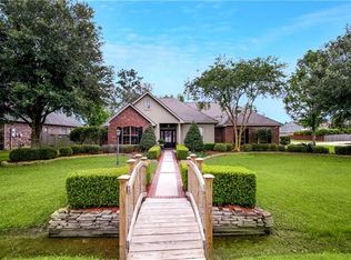 3024 Hill Ct, Mandeville, LA 70448