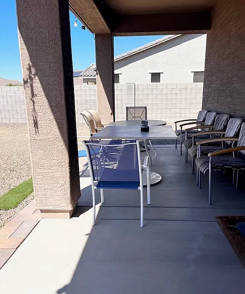 7910 S 42nd Ave — Photo 5