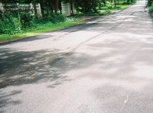 2S603 Williams Rd, Warrenville, IL 60555