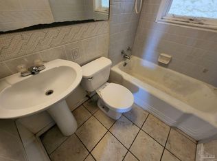 3052 Creighton Rd, Pensacola, FL 32504