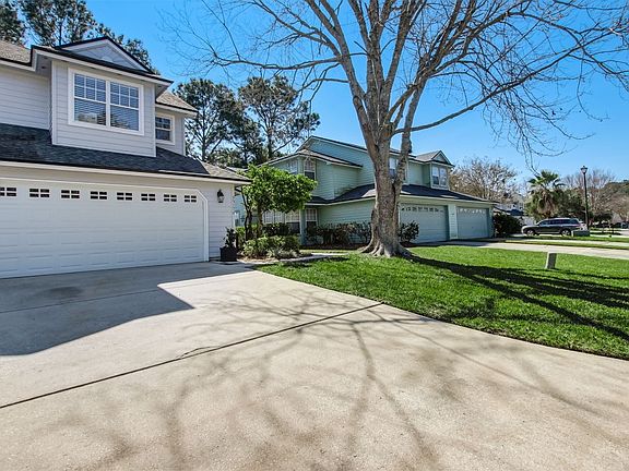 2nd image of 95172 Village Dr