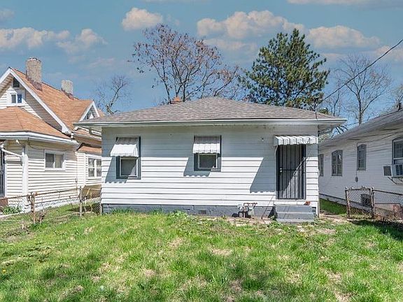4th image of 3610 Graceland Ave