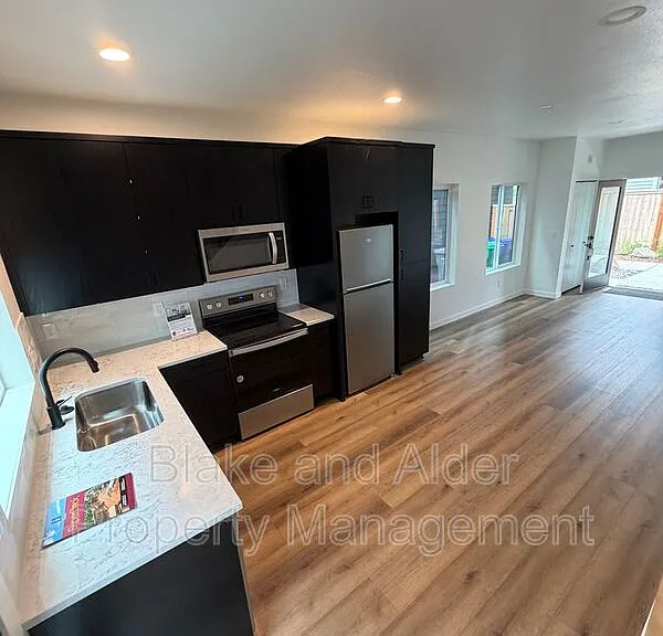 3522 NE 44th Ave — Photo 11