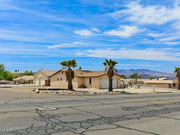 3rd image of 2300 Palo Verde Blvd N