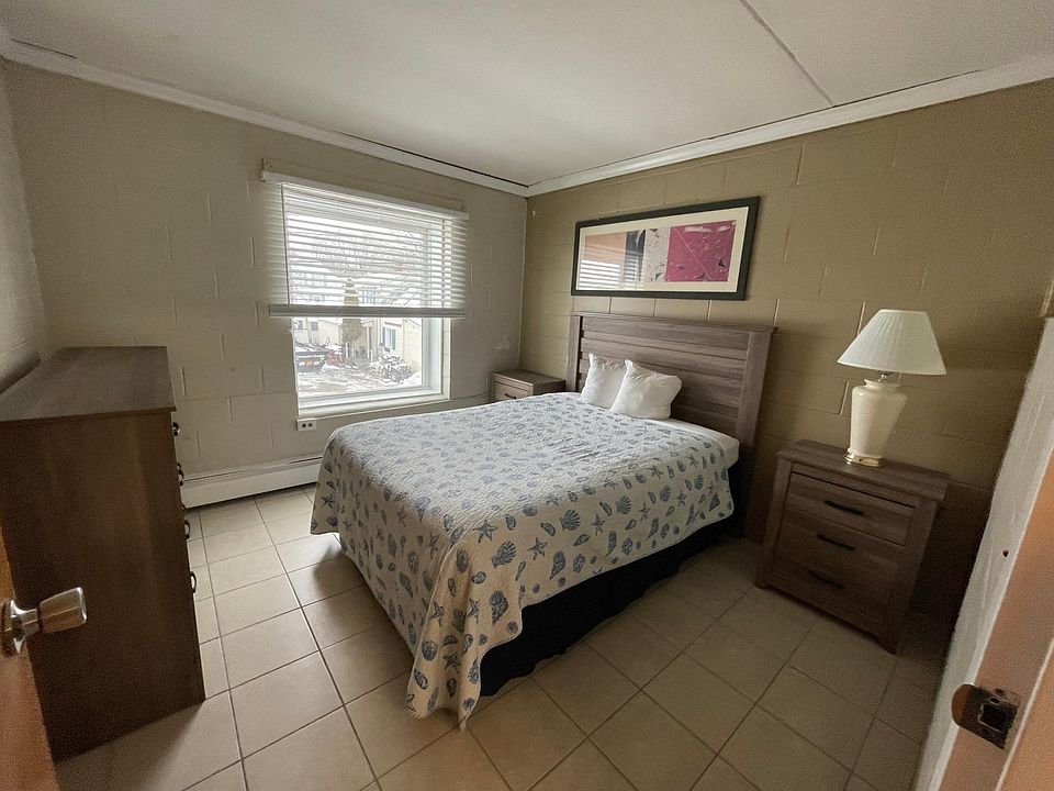 30 Milliken St Old Orchard Beach, ME, 04064 Apartments for Rent Zillow