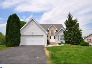 1416 Camelot Dr, Easton, PA 18045