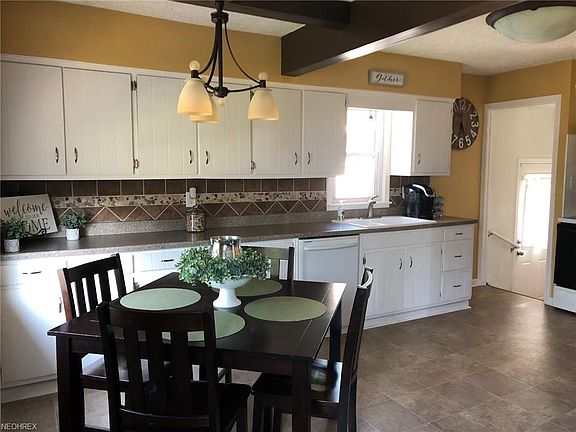 5th image of 3803 Klusner Ave