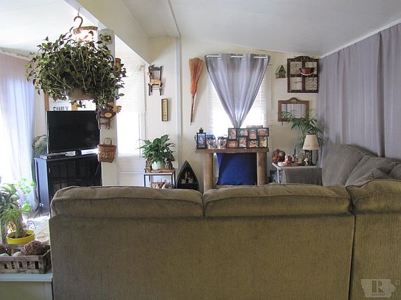 3rd image of 1108 Avenue E