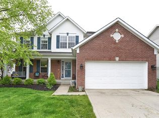 6532 Oxford Dr, Zionsville, IN 46077
