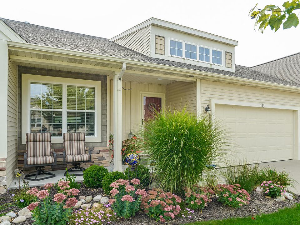 1st image of 119 Garnet Dr #50