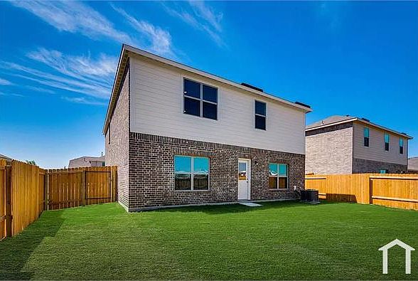 2nd image of 3000 Villegas Way