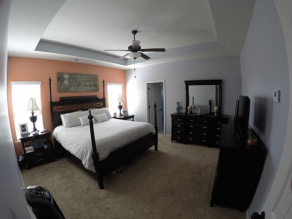 3rd image of 5801 Bedford Pl