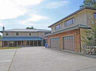 6165 Riverside Dr, Redding, CA 96001