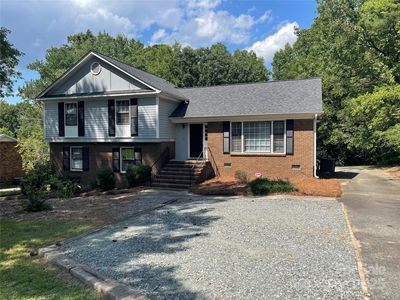 1615 Bonnie Ln, Charlotte, NC, 28213