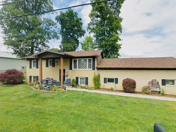 310 Southway Dr, Saint Marys, OH 45885