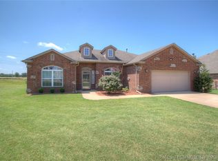 8513 E Lansing St, Broken Arrow, OK 74014