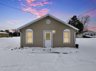 11073 Hartel Rd, Grand Ledge, MI 48837