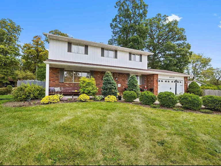 4010 Hobson Rd — Photo 3