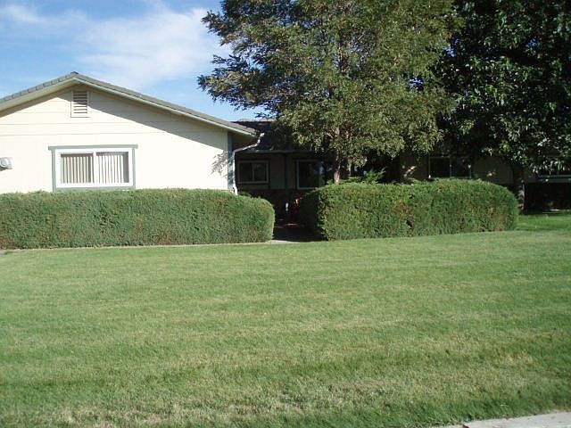 2nd image of 3390 W Hidden Valley Dr