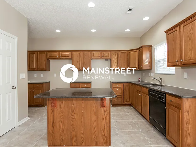 2728 Highland Park Dr — Photo 6