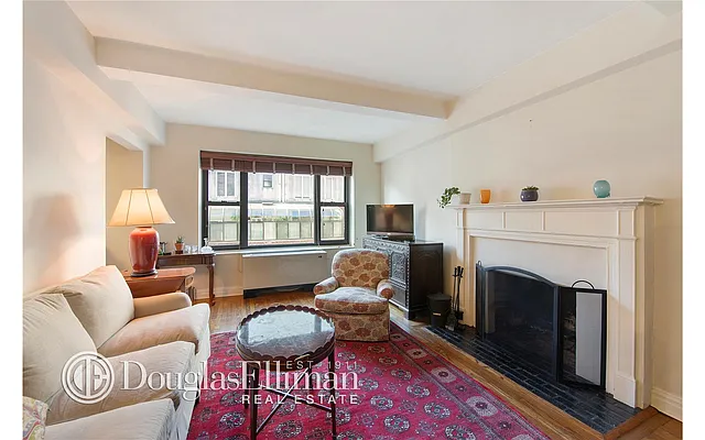 Sold by Douglas Elliman | media 14