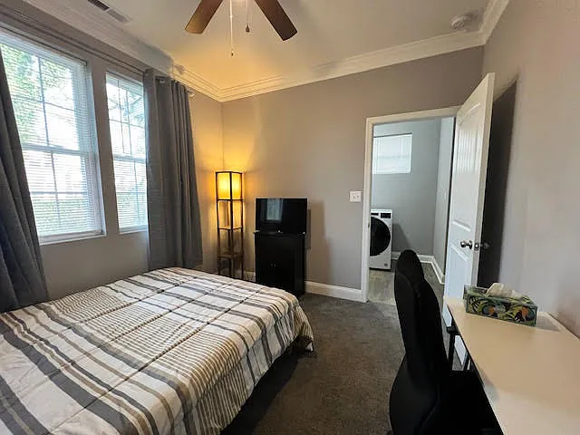 1518 Proescher St #2 — Photo 10