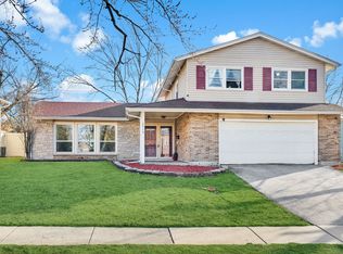 2715 Knollwood Pl, Hazel Crest, IL 60429