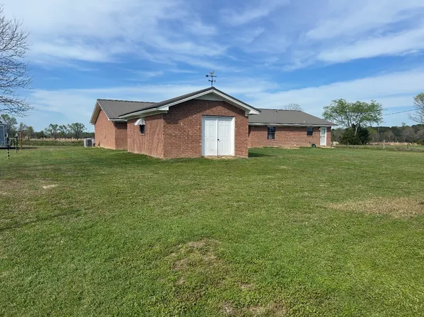 3091 Chipmunk Rd, Gilmer, TX 75644