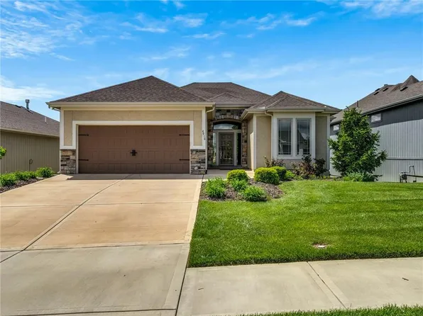4916 Tallgrass St, Leavenworth, KS 66048
